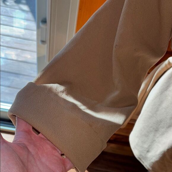 Beautiful PrettyLittleThing Tan Satin Robe Wrap-Style Top - Picture 6 of 10